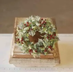 Berry Candle Ring - Winter Holly With Red Berries - 4in