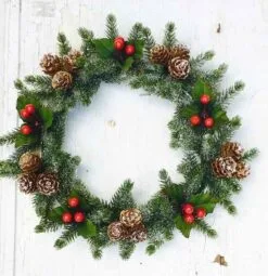 Icy Berry With Mini Pine Cone Candle Ring - 6in