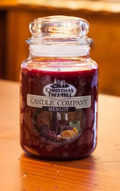 Christmas Tree Hill Candle - Merlot - 26oz